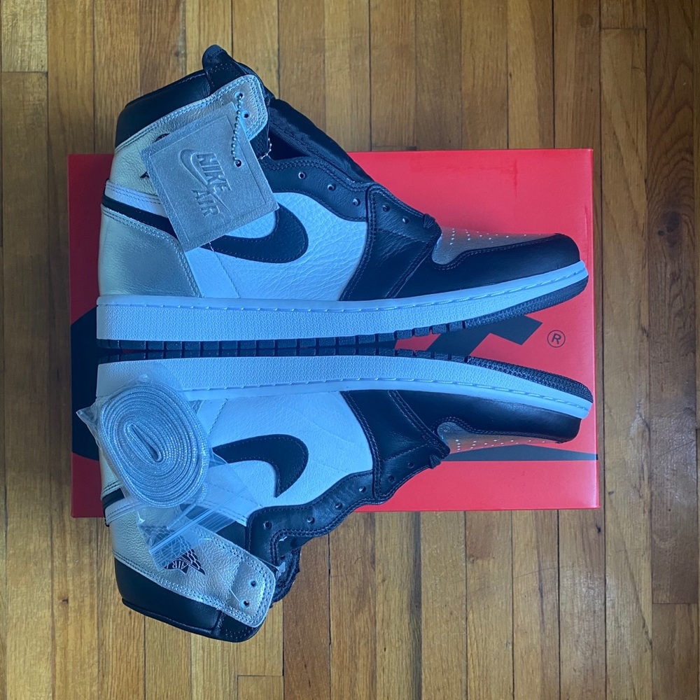 Air Jordan 1 Retro High OG ‘Silver Toe’- 10M/11.5W